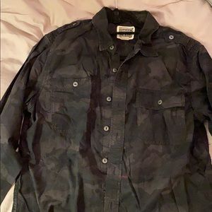 Converse • Camo Buttonup